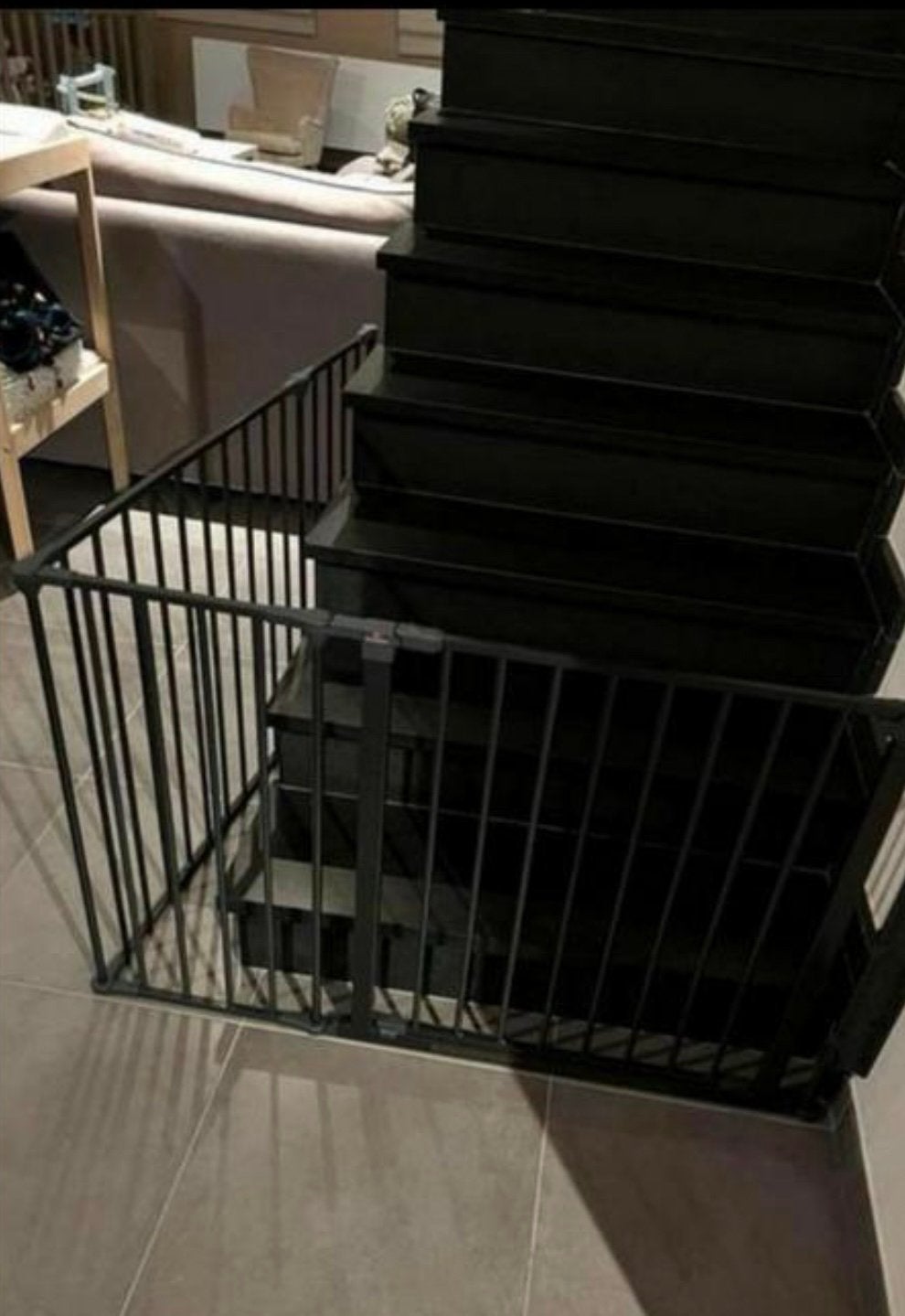 NIEUWSTAAT:Zwart BabyDan Olaf Veiligheidshek 2 weken gestaan, Ophalen, Zo goed als nieuw, Aluminium, 115 cm of meer