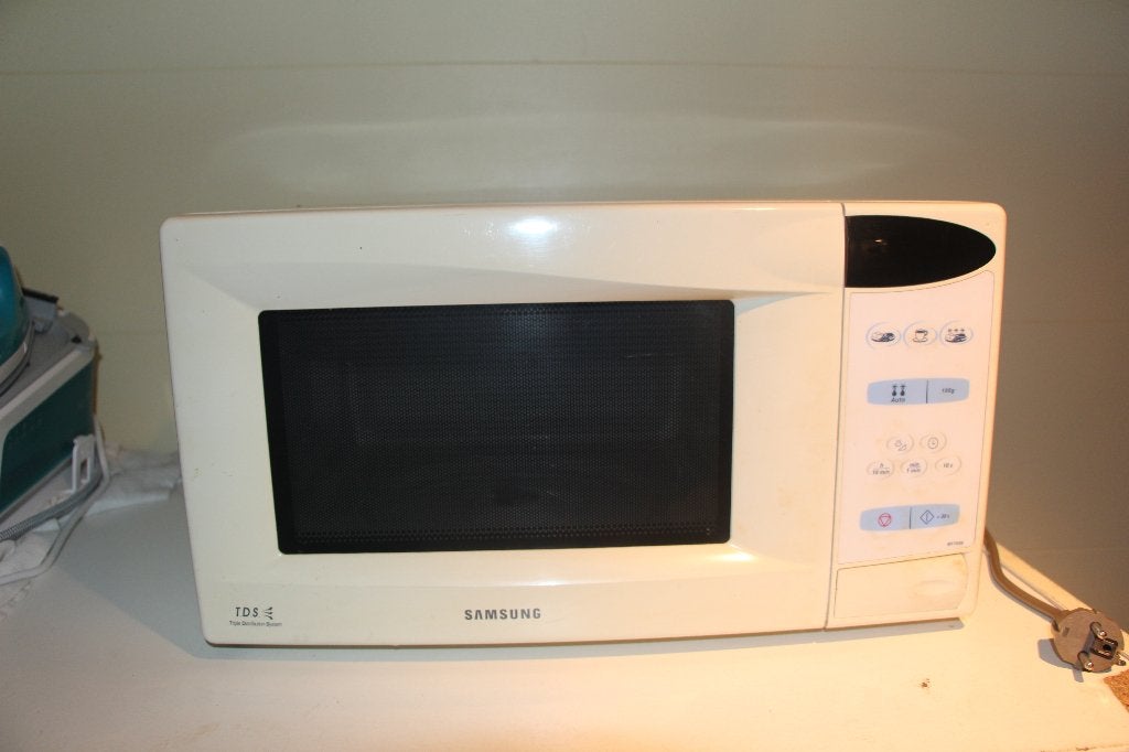 Micro-ondes, Electroménager, Enlèvement, Utilisé, 45 à 60 cm, À Poser