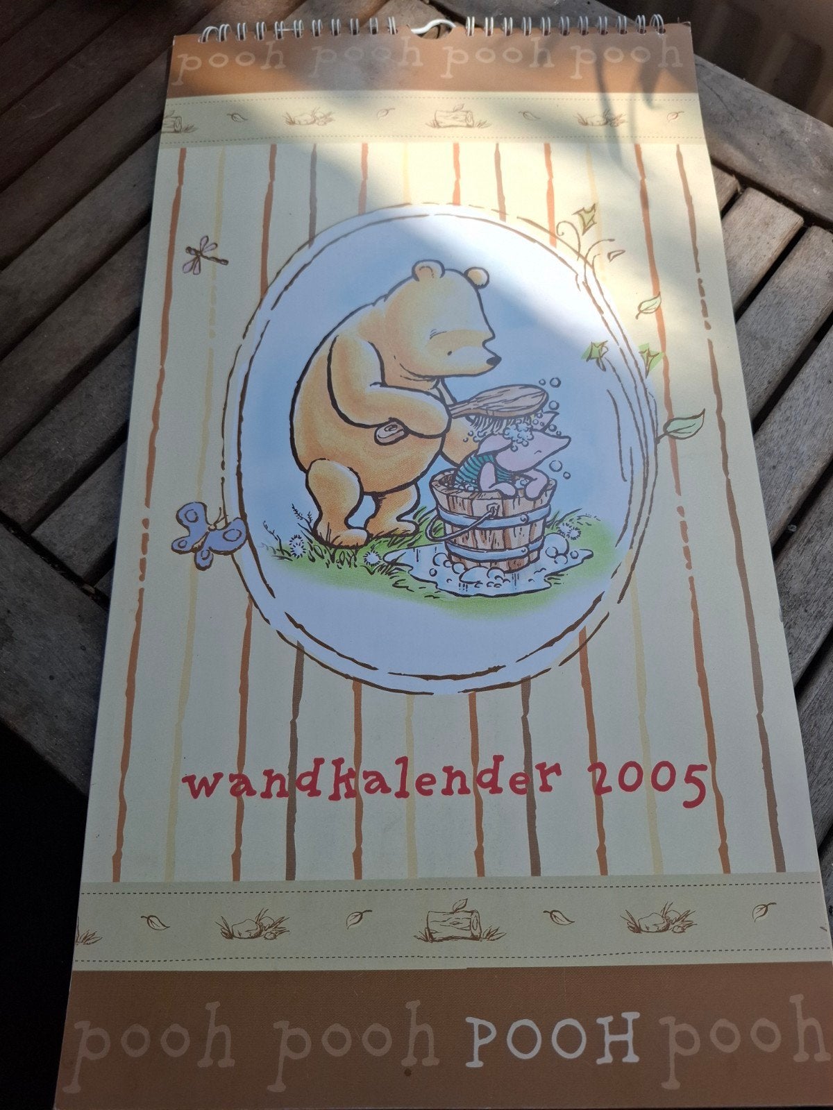 Kalender s winnie the pooh 2x + stickerblad, Boeken, Catalogussen en Folders, Ophalen