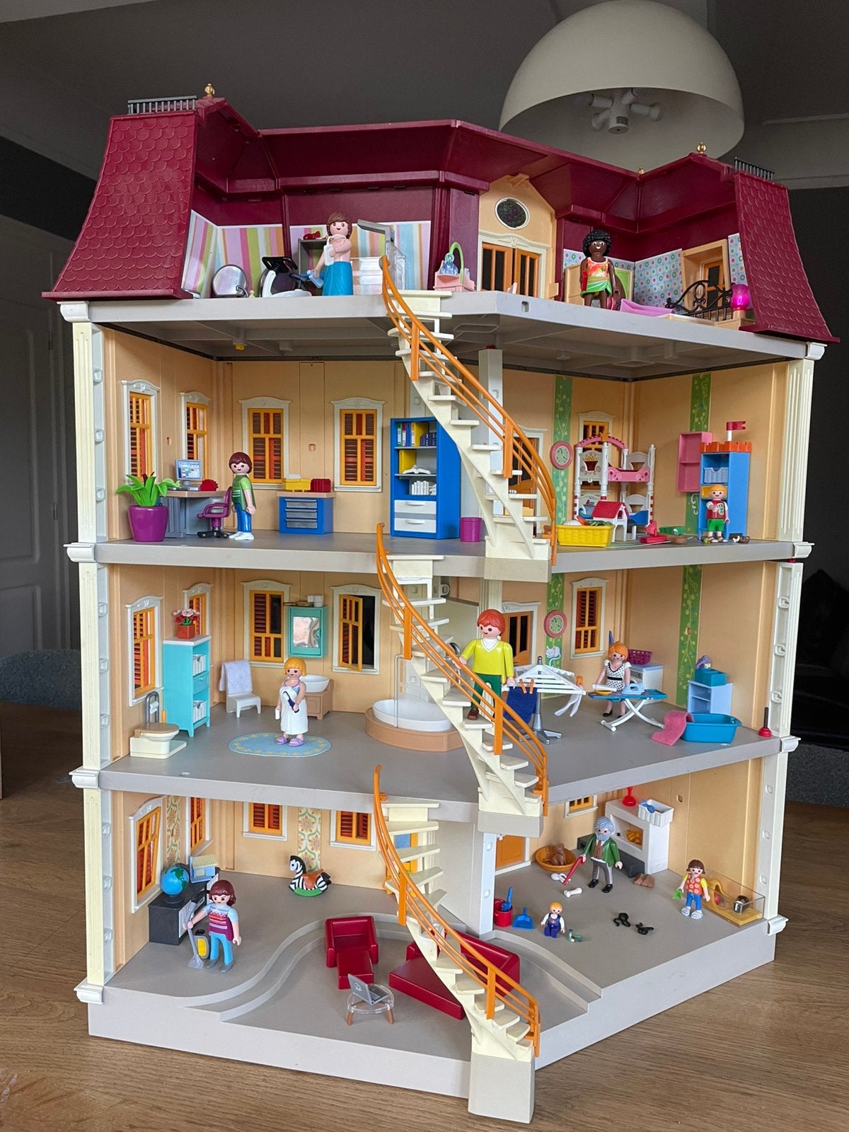 Manoir Playmobil avec étage supplémentaire + 7 ensembles, Enlèvement ou Envoi, Comme neuf