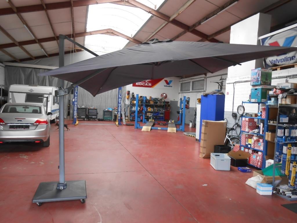 Zweefparasol 3x3 met verrijdbare zware voet 70kg, Tuin en Terras, Ophalen, Gebruikt, Zweefparasol, Verstelbaar