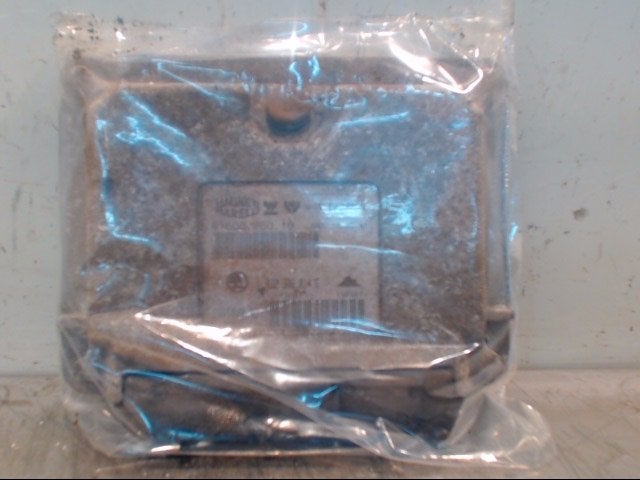 CALCULATEUR MOTEUR ECU Skoda Octavia (1U2) (01-1996/12-2010), Utilisé, Info@skoda-auto.de, Skoda, Max-Planck-Straße  3-5
64331  Weiterstadt, DE