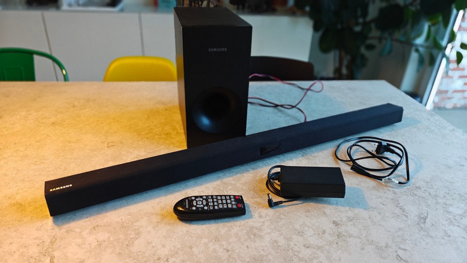 Samsung HW-F355 Soundbar Set (120W) met Subwoofer & Afstands, Ophalen, Bluetooth, Gebruikt