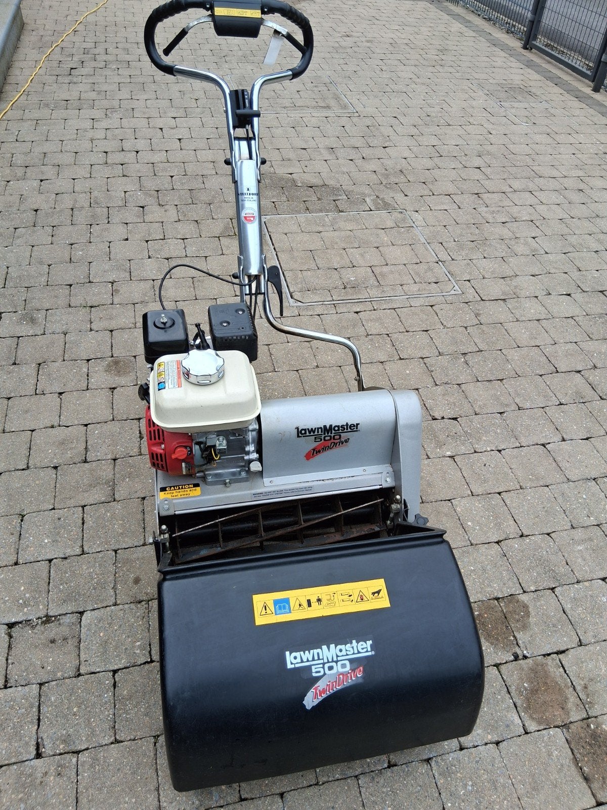 lawnmaster 500 twin drive, Enlèvement