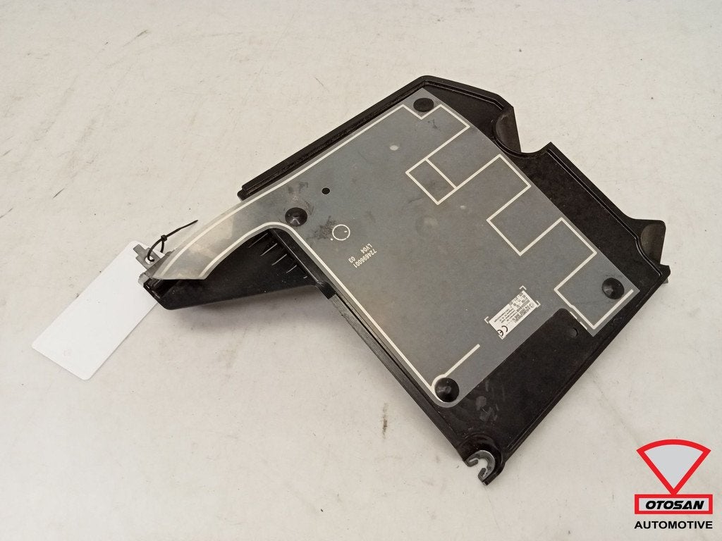 Smart Fortwo 453 2015+ Antenne 282063695R, Gebruikt, Mercedes-Benz AG, Mercedesstrasse 120
70372  Stuttgart, DE, Dialog@mercedes-benz.com