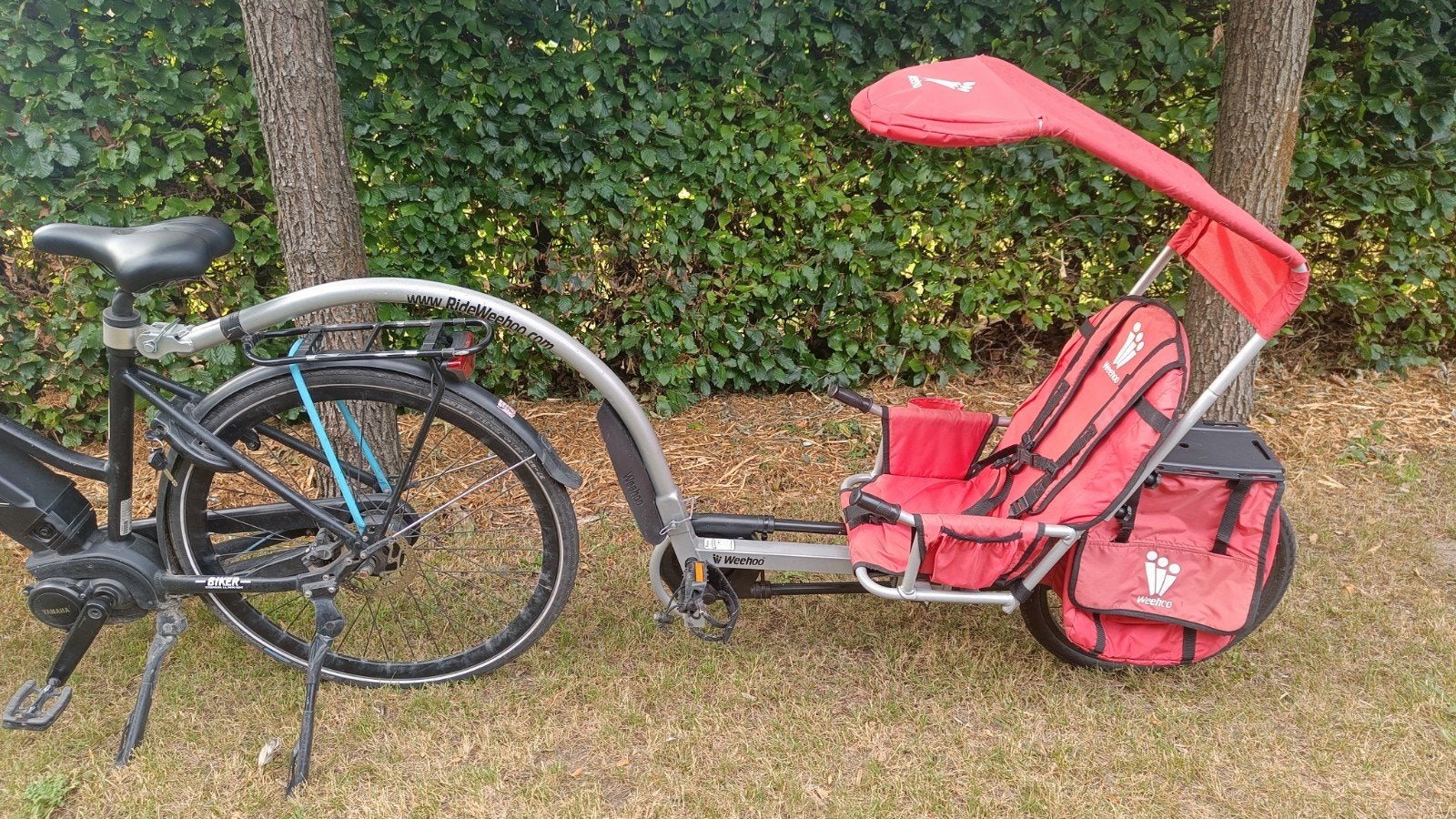 Weehoo fietskar/ kinderfietsaanhanger met zonnescherm, Fietsen en Brommers, Ophalen