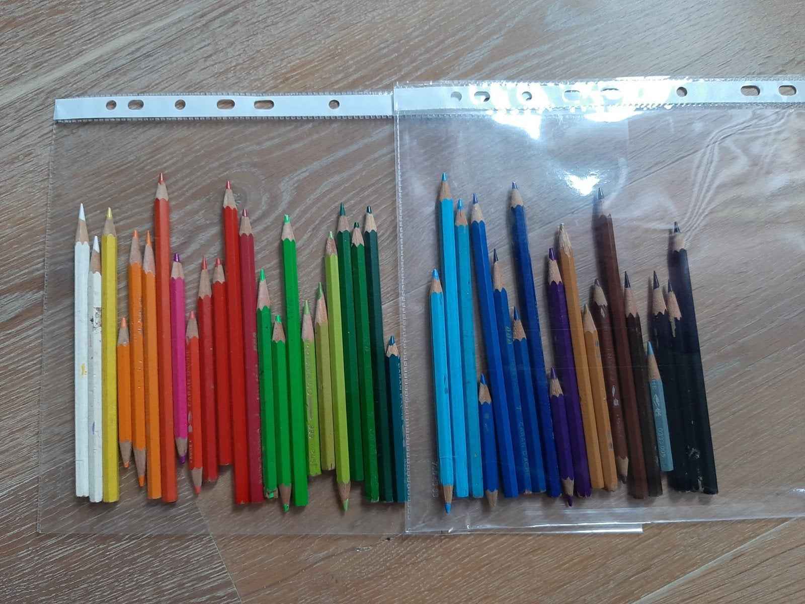 Retro Caran d'ache kleurpotloden, Enlèvement
