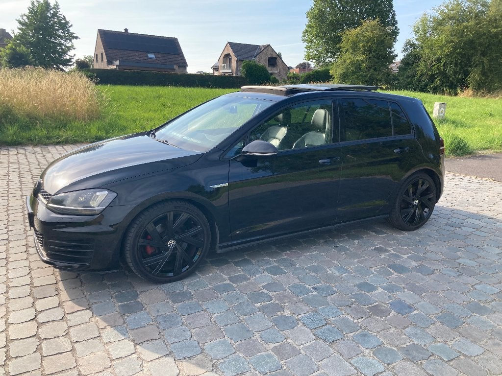 GOLF 7 GTD DSG, Autos, Volkswagen, Cuir, Carnet d'entretien, Noir, 5 portes