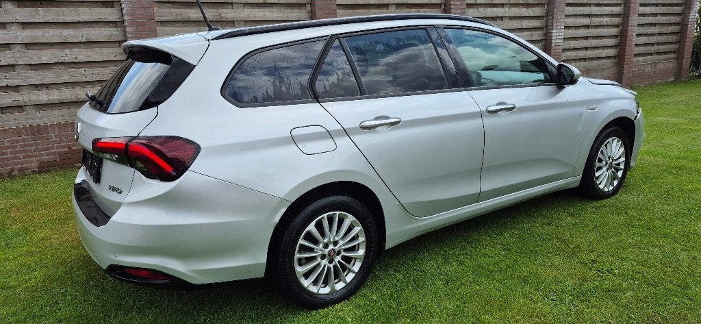 FIAT TIPO SW BENZINE BJ 2021KM PLAATSCHADE, Autos : Divers, Argent ou Gris, Boîte manuelle, Break, Enlèvement