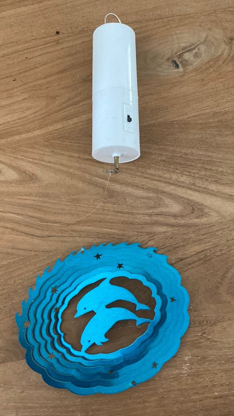 3D wind spinner dolfijnen, Ophalen of Verzenden, Gebruikt, Blauw, Metaal