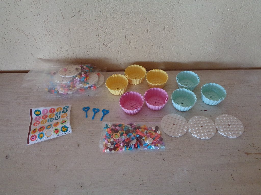 LEGO DOTS Creatieve feestkit 41926, Overige thema's, Lego, Ophalen of Verzenden, Zo goed als nieuw