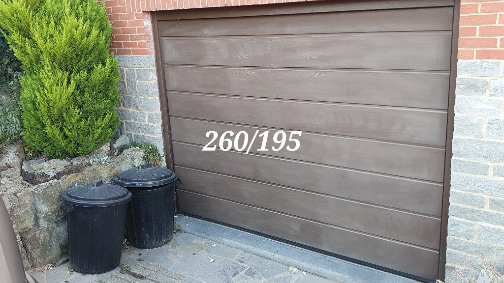 Porte de garage sectionnelle motorisée, Bricolage & Construction, Volets, 200 cm ou plus, Fonctionnement électrique, Comme neuf