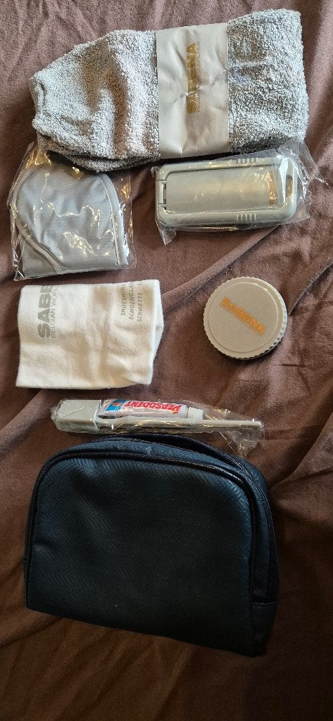 Sac d'avion de première classe Sabena, Enlèvement, Neuf, Plein