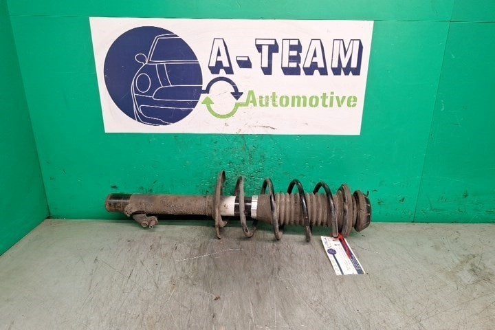 AMORTISSEUR OU ABSORBEUR DE CHOC AVANT DROIT Aygo (B10), Kundenbetreuung@toyota.de, Toyota, Utilisé, Toyota-Allee 2
50858  Köln, DE