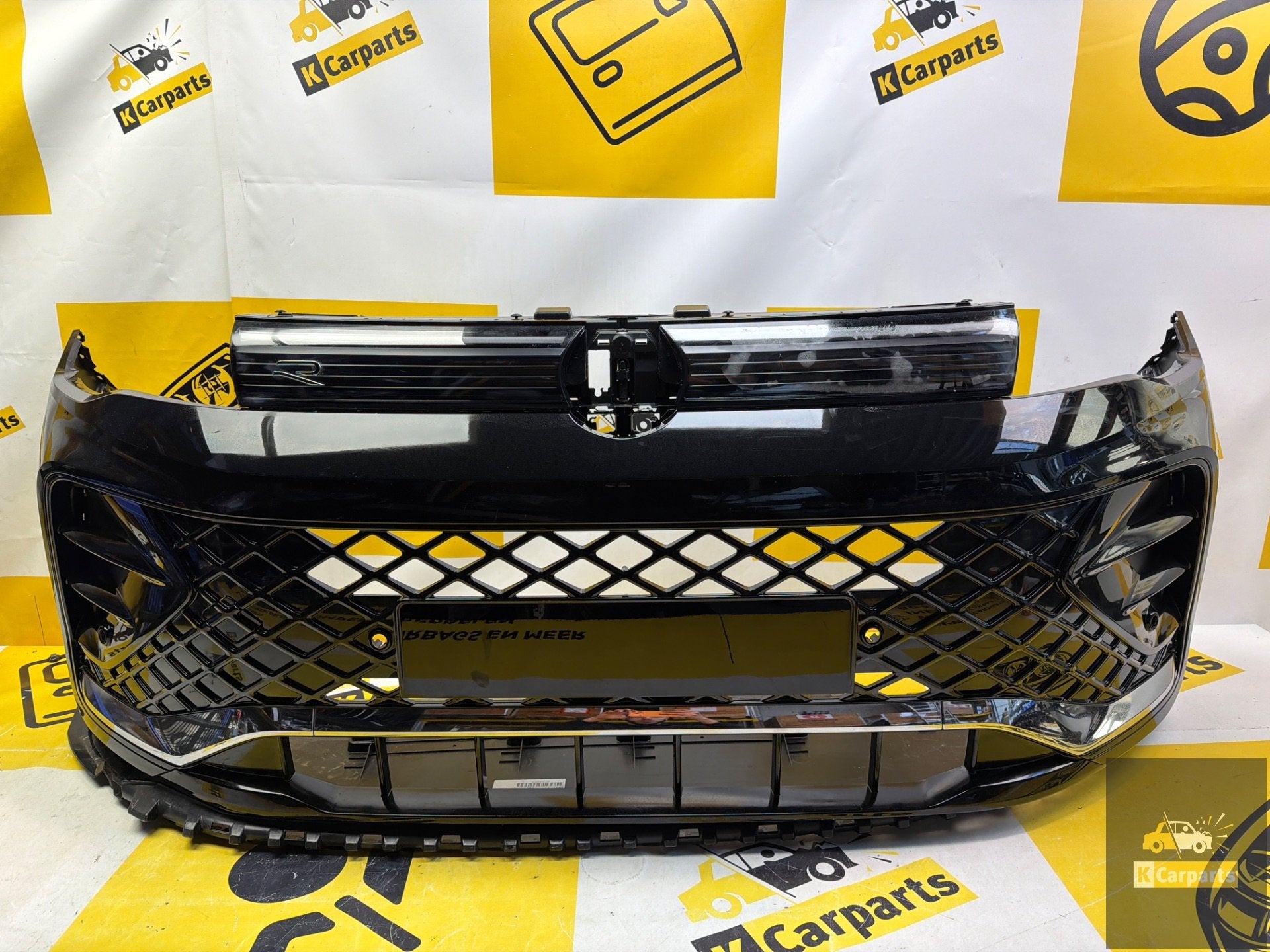 VW Tiguan 571 Voorbumper R-Line COMPLEET 6PDC 571807217B, Gebruikt, Volkswagen AG, Vw@volkswagen.de, Bumper