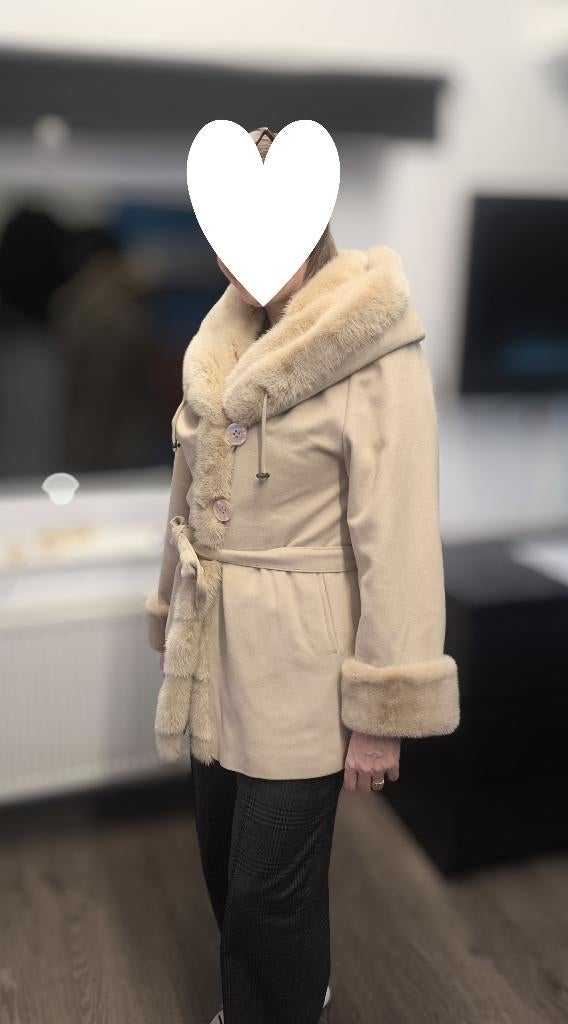 Kasjmier jas met echte bont, in zeer goede staat, Kleding | Dames, Jassen | Winter, Zo goed als nieuw, Maat 42/44 (L), Beige, Ophalen