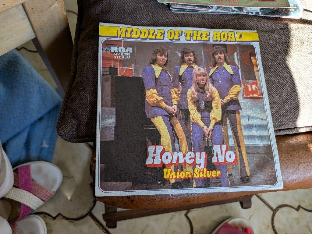 Middle of the road, Enlèvement ou Envoi, Utilisé
