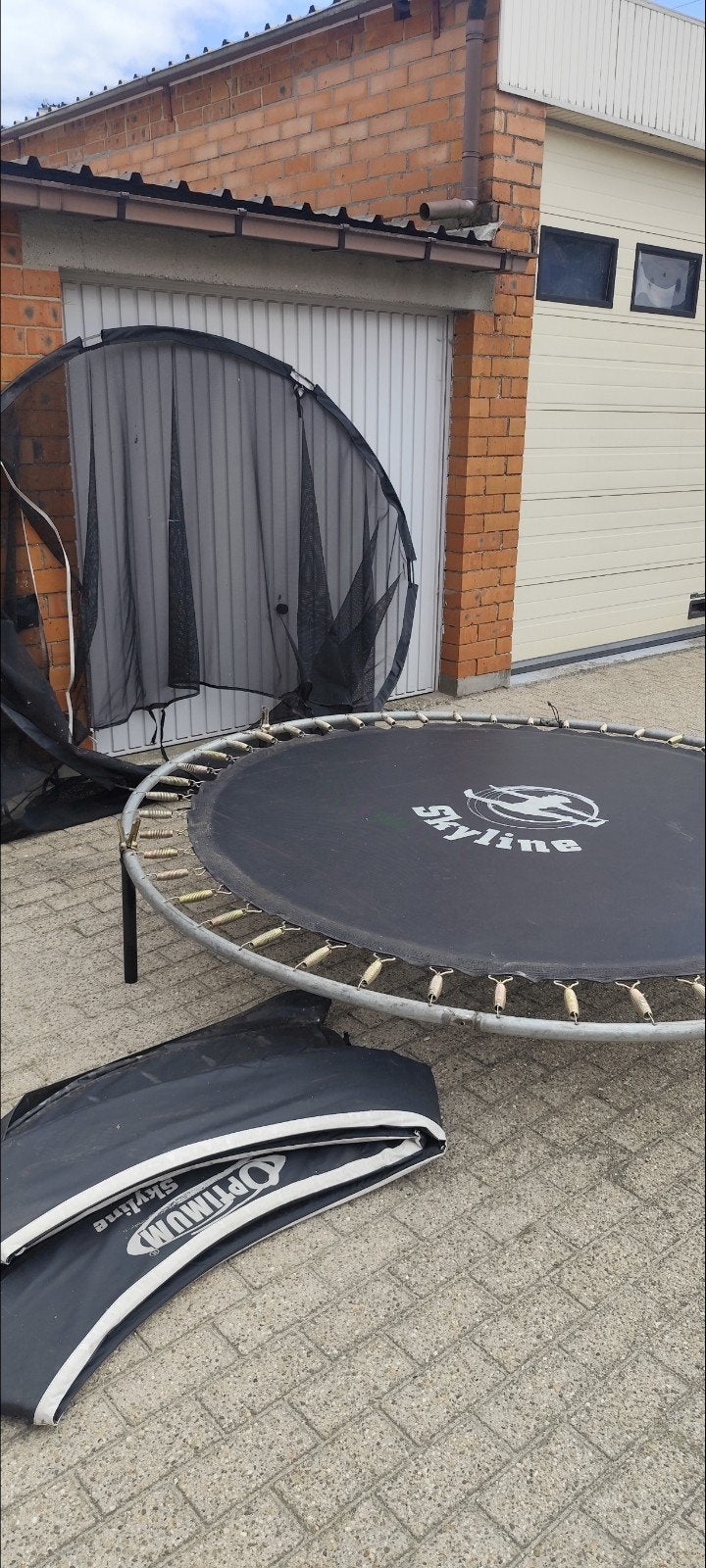 ​Trampoline Optimum Skyline Premium (Ø 2,44 m - Zwart), Enfants & Bébés, Enlèvement, Utilisé
