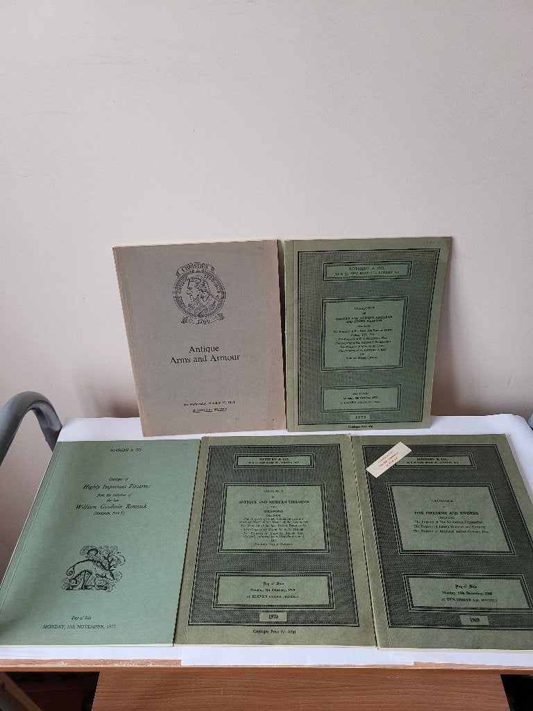 Lot Catalogues Enchère - Sotheby's-Christie's - Arme Ancien, Enlèvement ou Envoi