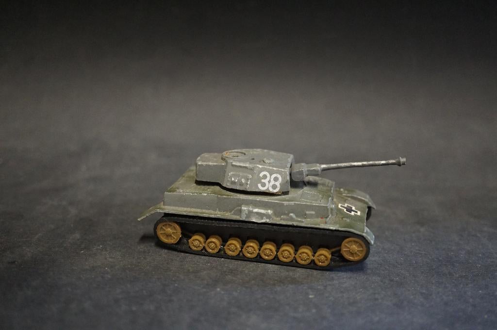 Char allemand Panzer III - Vintage fabriqué à Hong Kong, Enlèvement ou Envoi