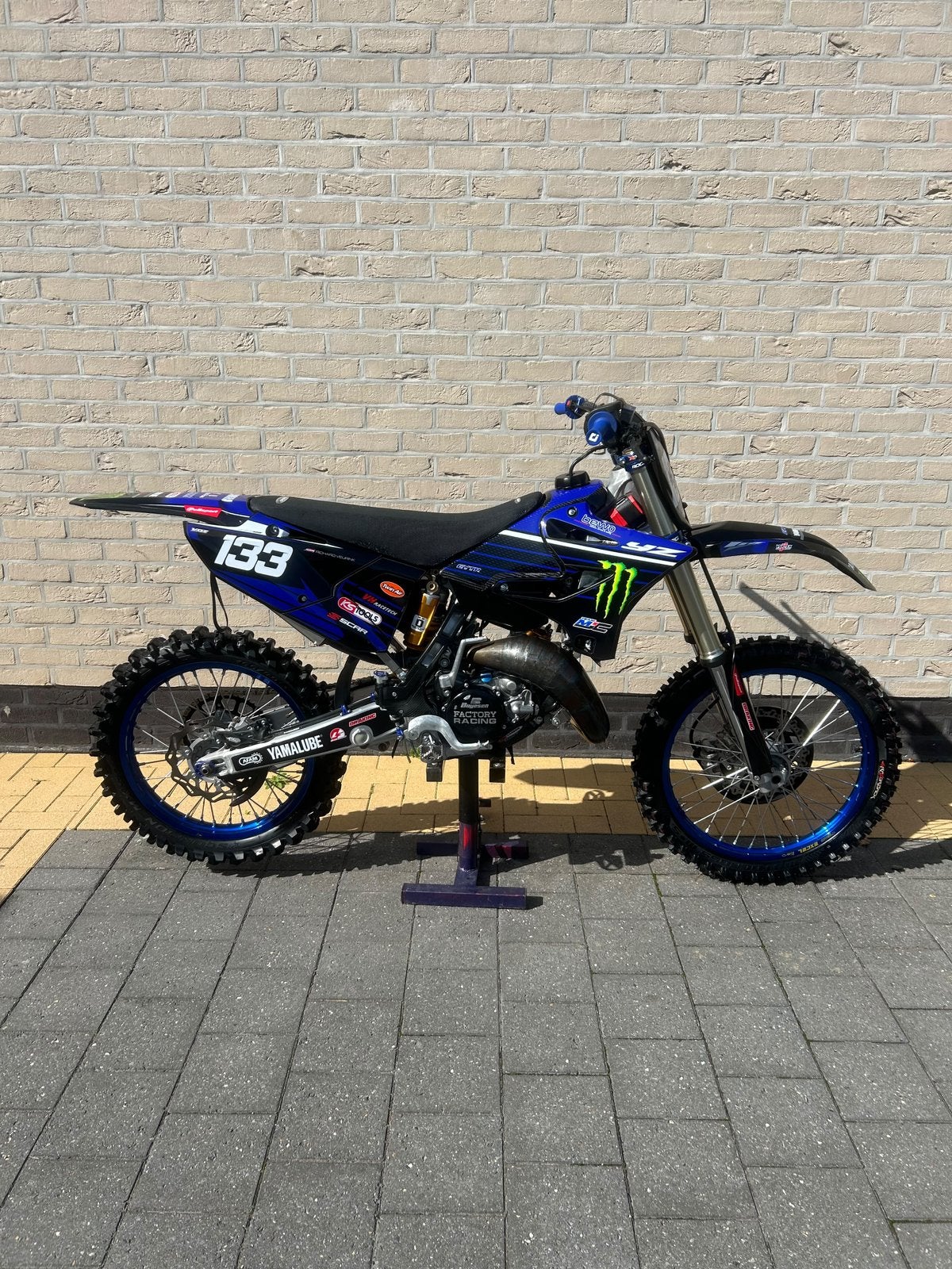 Yz 125 mjc, Motoren, Ophalen