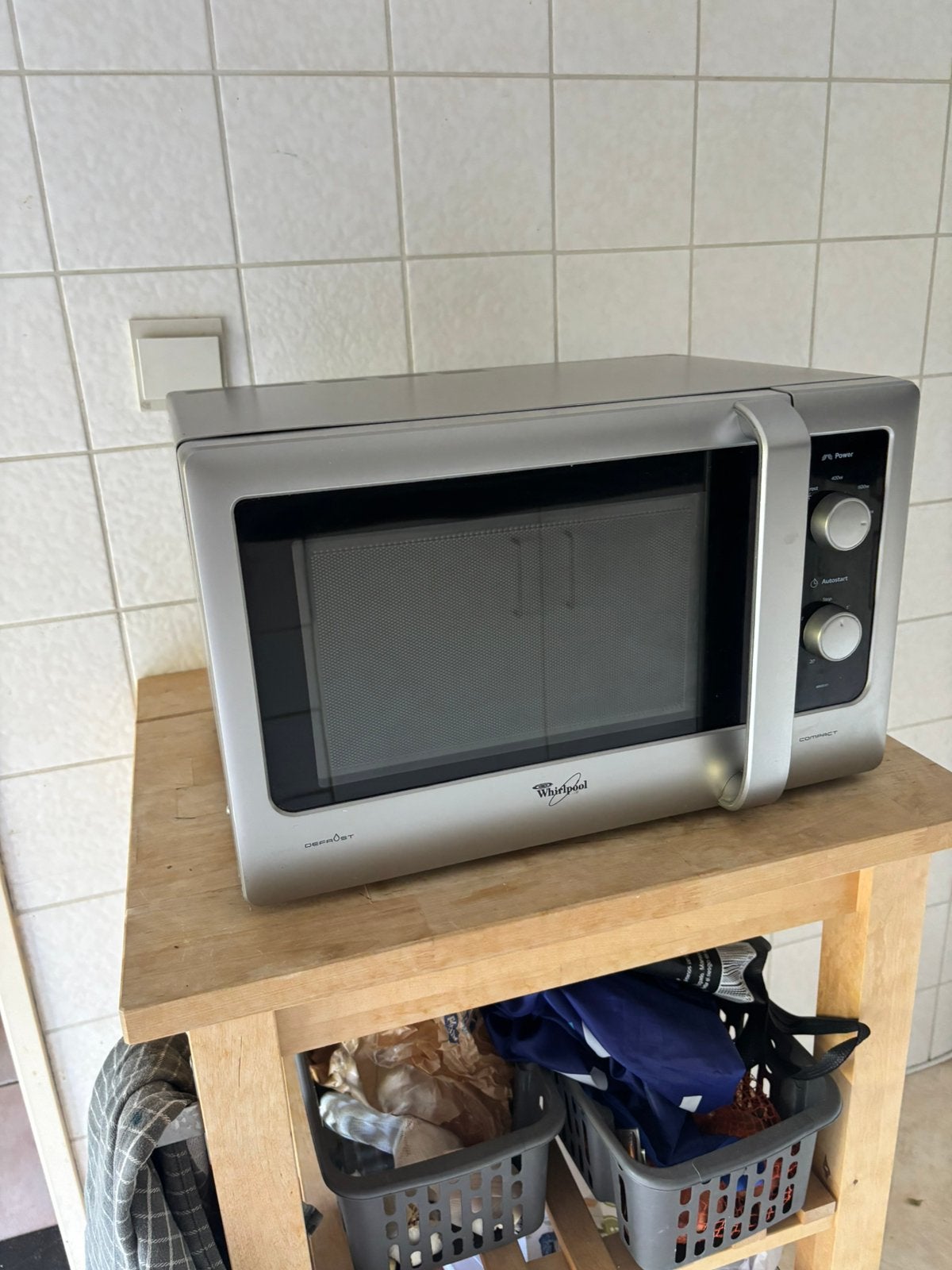 Microgolven Whirlpool, Electroménager, Micro-ondes, Enlèvement, Comme neuf, Autoportant, Micro-ondes