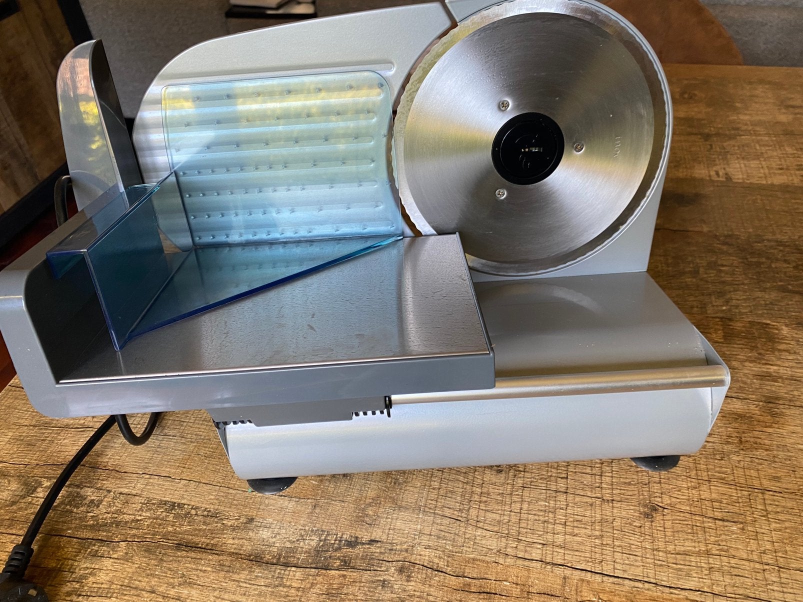 DOMO elektrische snijmachine, Snijmachine, Ophalen, Zo goed als nieuw