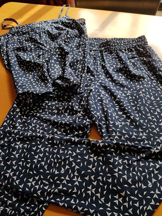 jumpsuit blauw small, Kleding | Dames, Jumpsuits, Blauw, Ophalen of Verzenden, Zo goed als nieuw, Maat 36 (S)