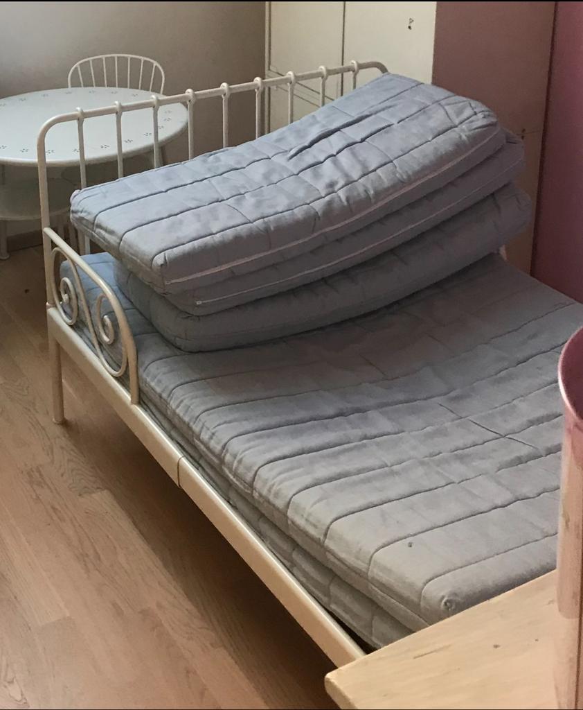 Lit evolutif IKEA, Enfants & Bébés, Enlèvement, Matelas