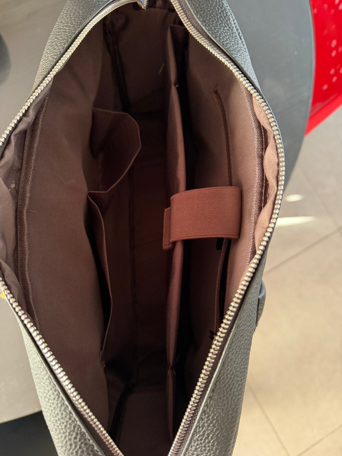 Leren tas, Ophalen, Zo goed als nieuw