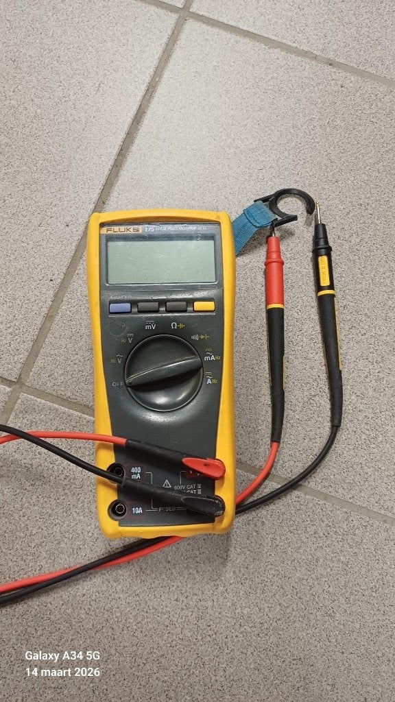 Fluke 175 Digitale True-RMS multimeter, Ophalen, Multimeter