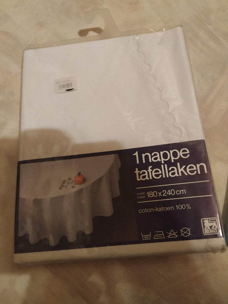 tafelnappen rond 180x240cm nieuw nog in verpakking, Ophalen of Verzenden, Nieuw
