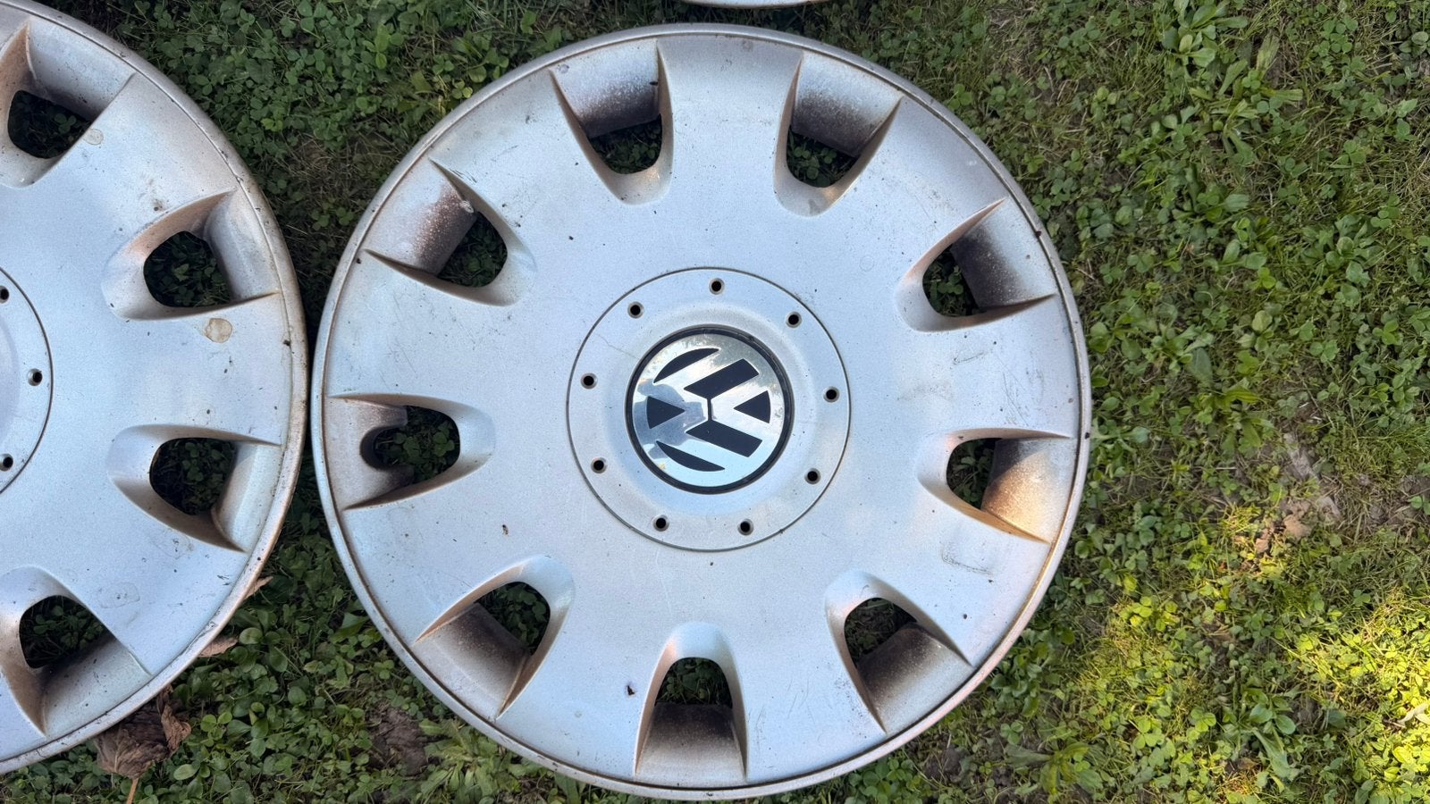 4 enjoliveurs VW d’origine – 15 pouces, Autos : Divers, Enlèvement, Comme neuf