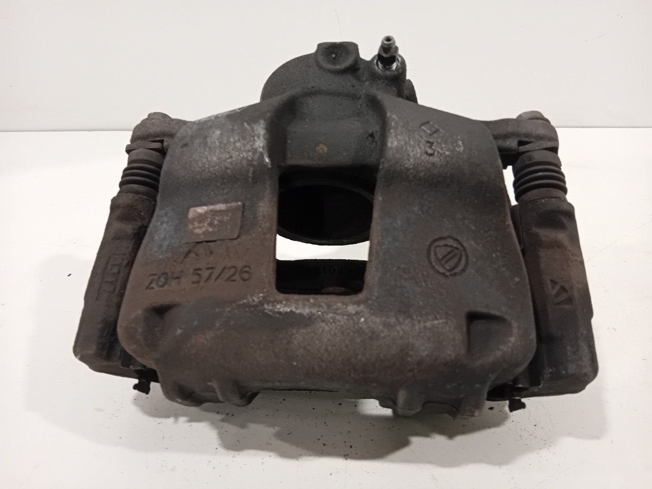 Remklauw links voor Fiat Tipo, Onderdelen@venauto.nl, Van der Ven Autorecycling B.V., Ettenseweg 76, 4706 PB Roosendaal, The Netherlands