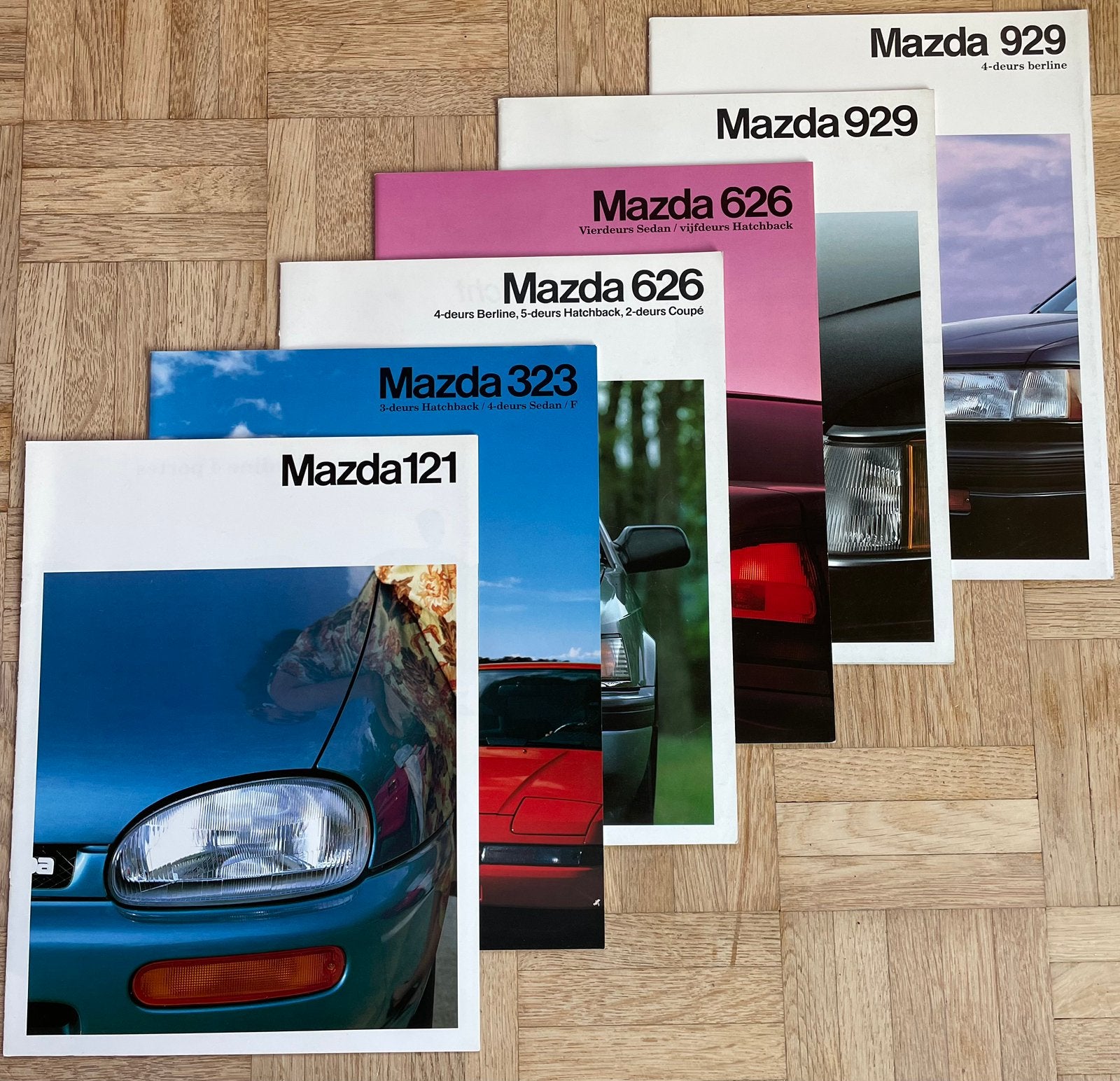 Brochures Mazda 121, 323, 626 & 929 - +-1992, Boeken, Auto's | Folders en Tijdschriften, Ophalen of Verzenden, Zo goed als nieuw