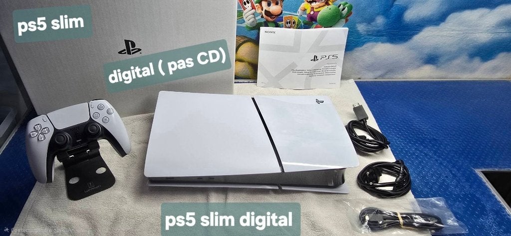 CONSOLE PS5 SLIM DIGITAL + manette + garantie (825gb/4K), Enlèvement ou Envoi, Comme neuf