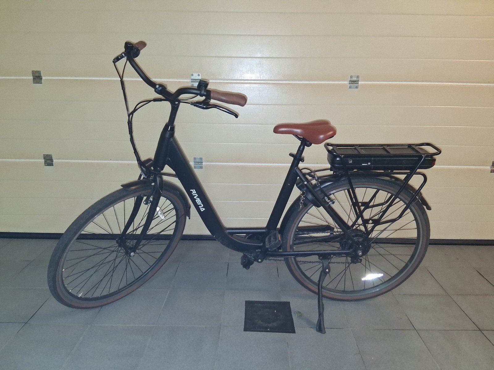 elektrische fiets  , 1 jaar oud, Fietsen en Brommers, Ophalen, Zo goed als nieuw