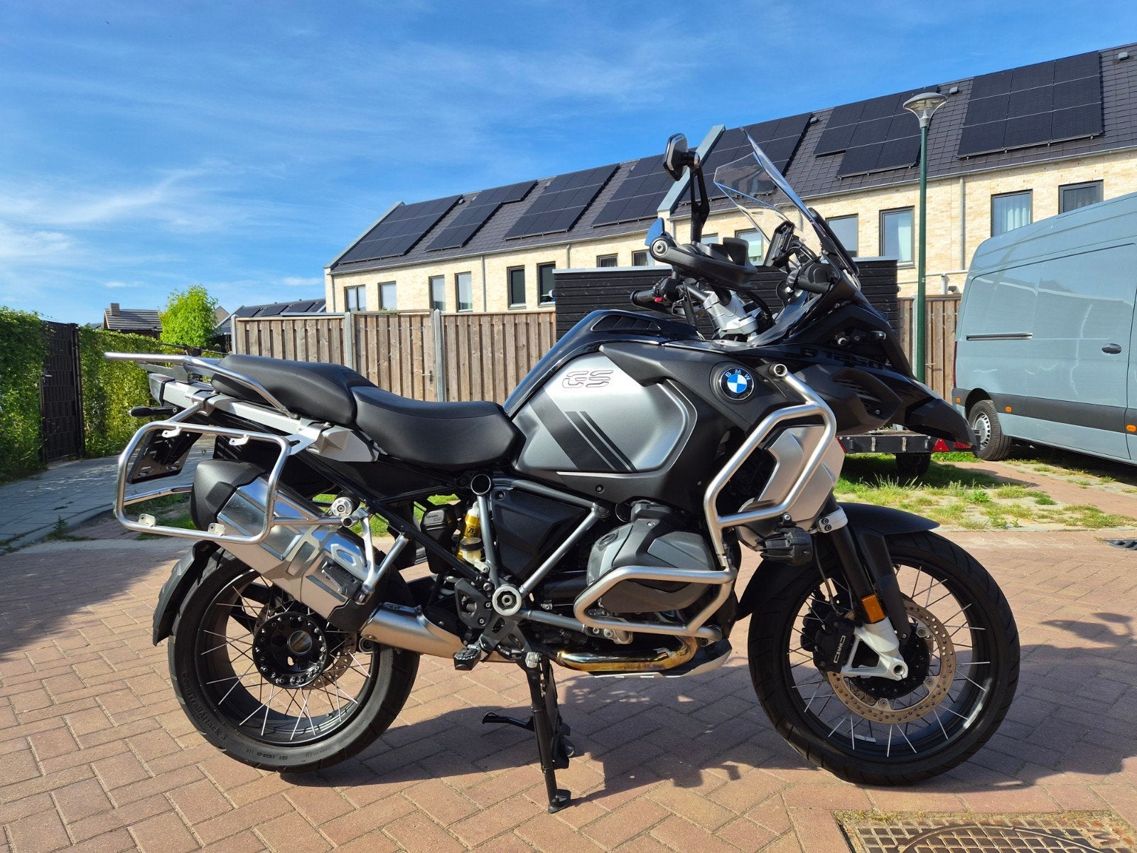 BMW R 1250 GS TRIPLE BLACK 2022, Motoren, Handvatverwarming, 2 cilinders, Nieuw, Particulier