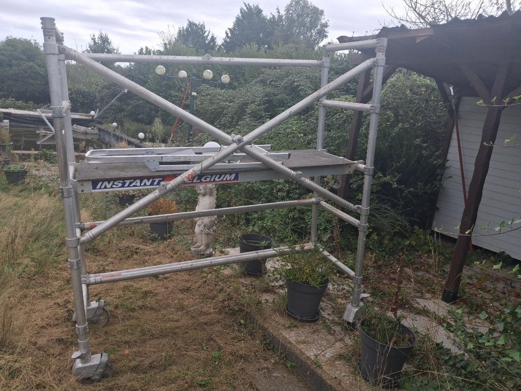 stelling aluminium 1.30*2.00, Enlèvement, Comme neuf, Échafaudage fixe ou roulant, 2 à 5 mètres