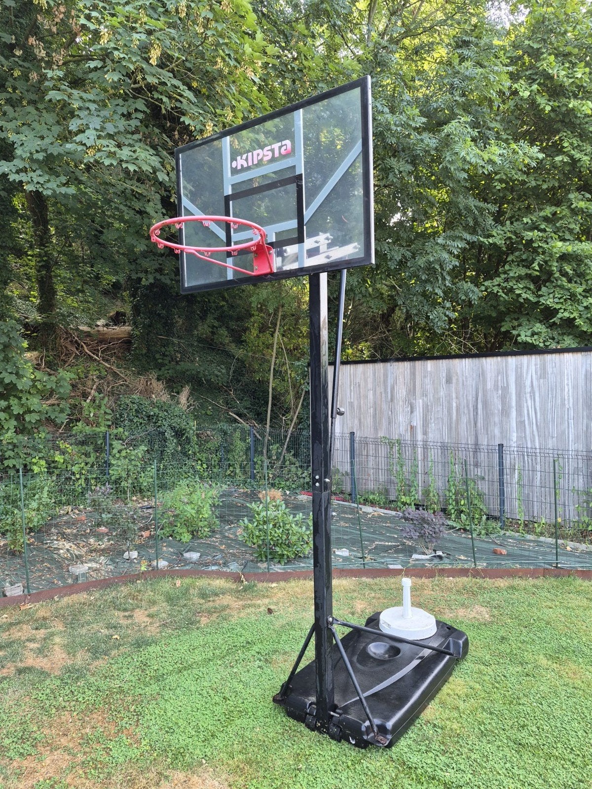 Panier basket sur pied déporté Kipsta, Sport en Fitness, Basketbal, Ophalen, Zo goed als nieuw, Ring, Bord of Paal