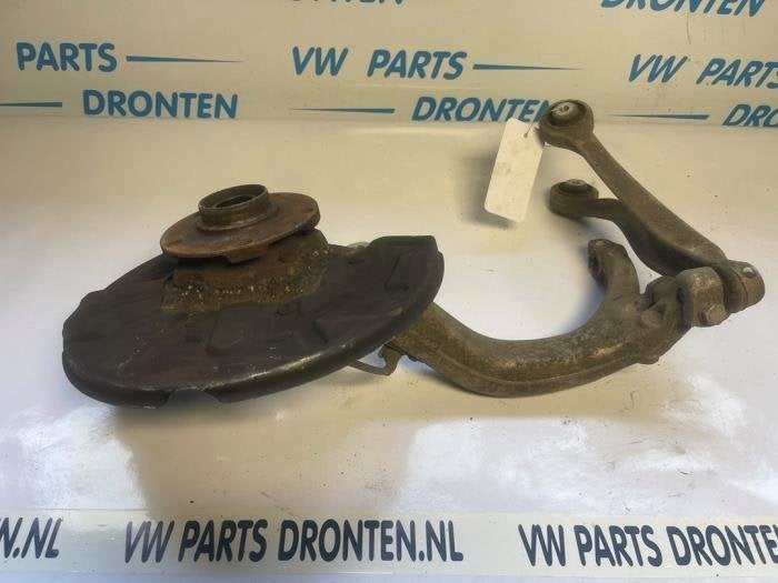 Support joint avant droit d'un Audi A4, Autos : Pièces & Accessoires, Suspension & Châssis, Audi, Utilisé, 3 mois de garantie