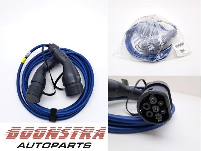 Oplaadkabel hybride van een Ford Kuga (Kuga 20-), Auto-onderdelen, Gebruikt, -, -, Ophalen of Verzenden