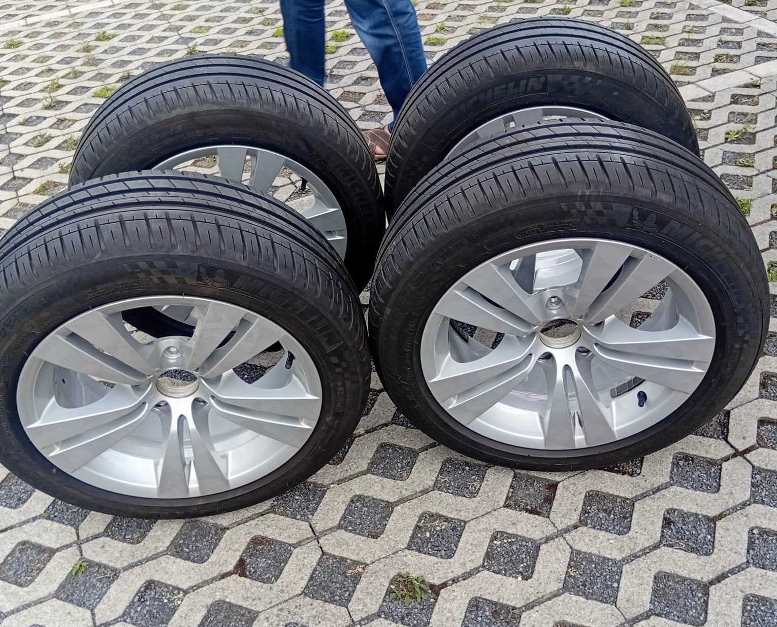 Michelin 225/50 R17 zomerbanden + lichtmetalen velgen (4), Auto-onderdelen, Banden en Velgen, Ophalen, Gebruikt, 17 inch, Band(en)