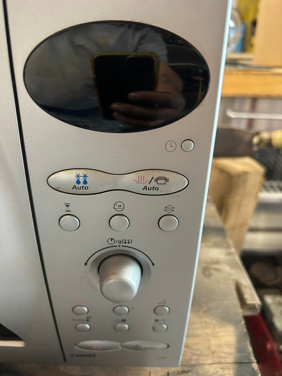 Deux micro-ondes , un normal et un avec grille., Elektronische apparatuur, Microgolfovens, Ophalen, Gebruikt, Microgolfoven