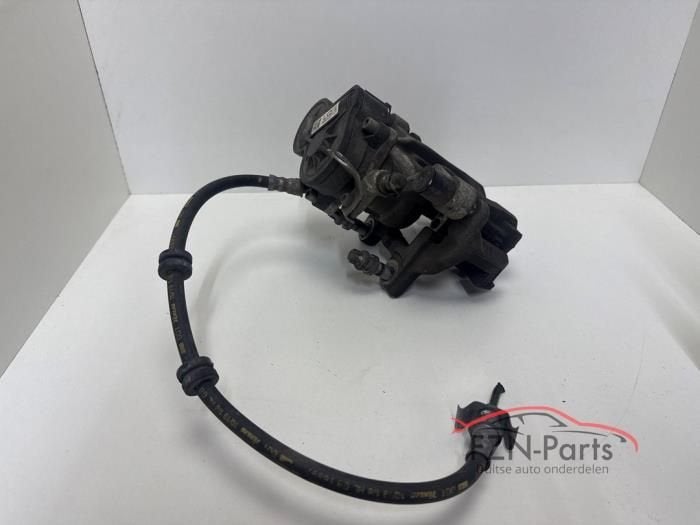 BMW 1-Serie F40 Remklauw Links-achter, Ophalen of Verzenden, Gebruikt