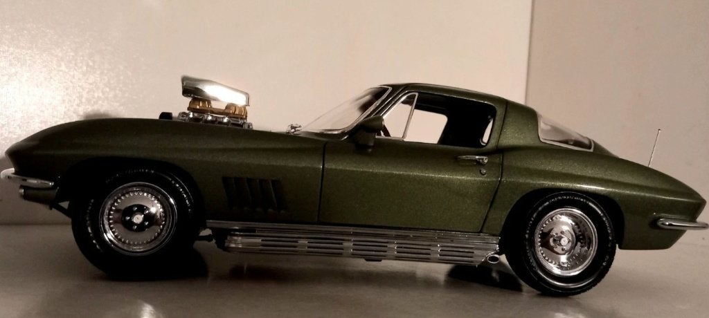 1/18 Corvette Sting Ray Street Machine Green Metallic 1967, Hobby en Vrije tijd, Ophalen of Verzenden, Nieuw, Auto, Overige merken
