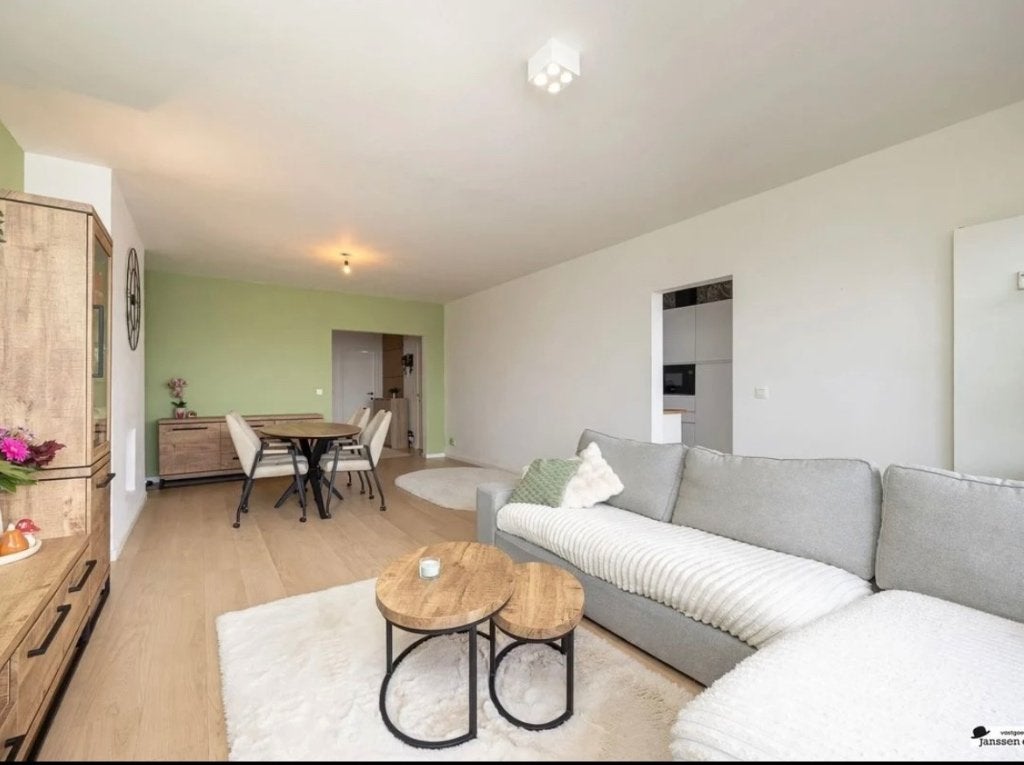 Instapklaar appartement met panoramisch uitzicht in Wilrijk, Immo, Antwerpen, Antwerpen (stad), 2 kamers, Appartement