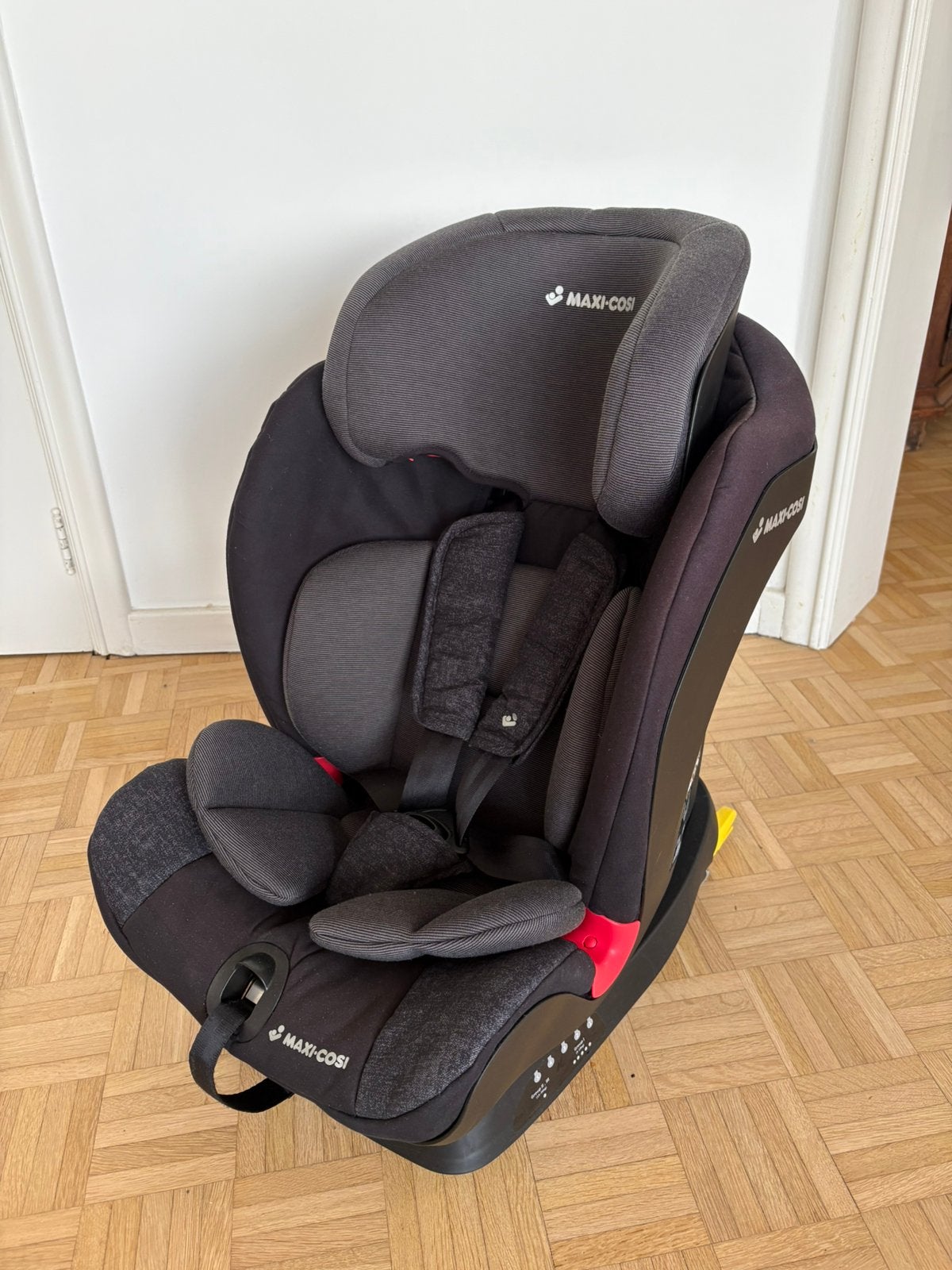 Siège auto Autostoeltje Maxi Cosi Titan, Enfants & Bébés, 9 à 36 kg, Enlèvement, Utilisé, Isofix