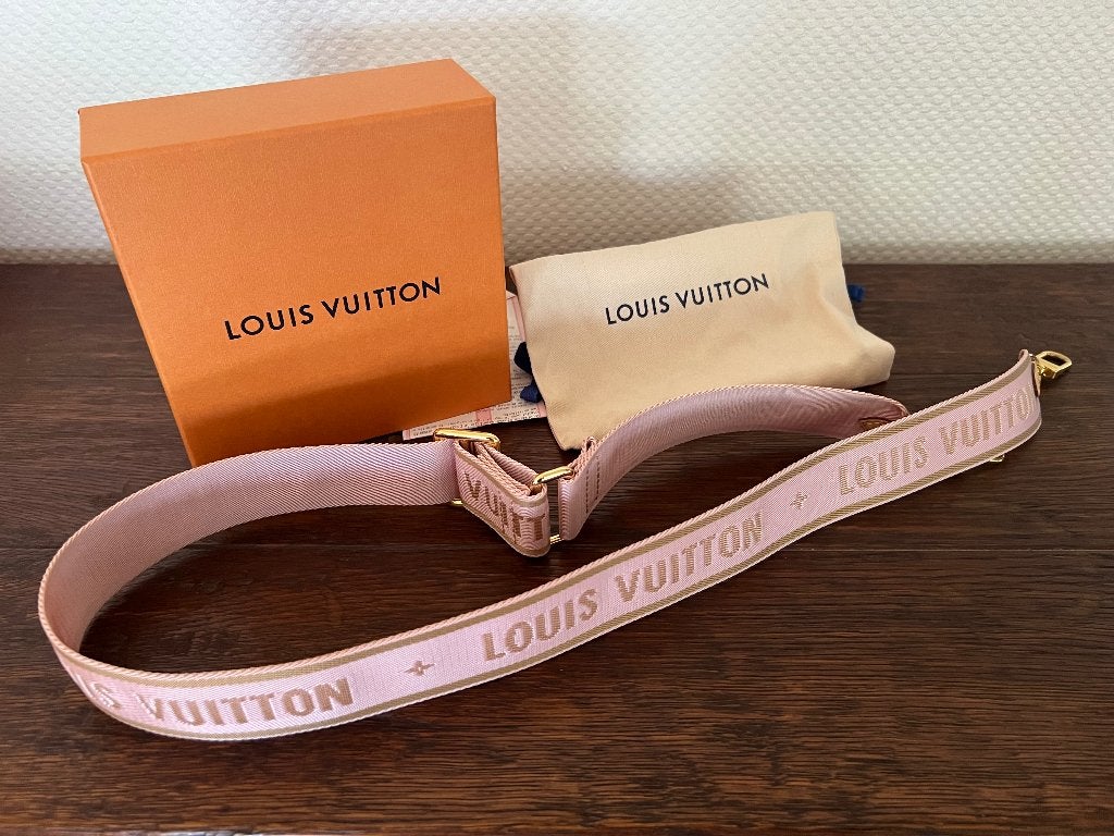 Bandoulière Louis Vuitton, Bijoux, Sacs & Beauté, Sacs | Sacs à bandoulière, Enlèvement ou Envoi, Neuf, Rose, Autres marques