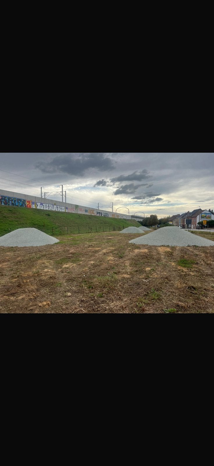 ️ LAND 2000 M²+VERGUNNING VERLEEND VOOR 4 EENHEDEN KMO/PME, Immo
